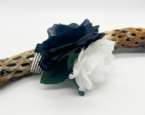 Rose Hair Comb - Black/White Roses | Wild West Mercantile