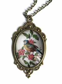 [Divine Iguana Bluebird Pendent Necklace]